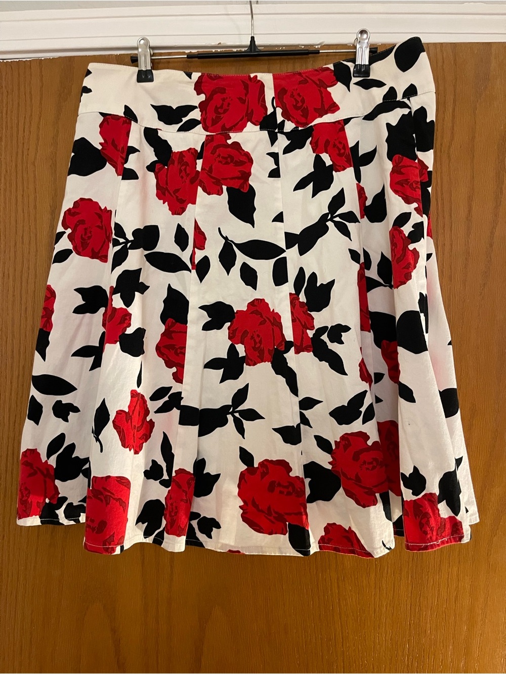 Floral Red Rose Circle Skirt in White & Black